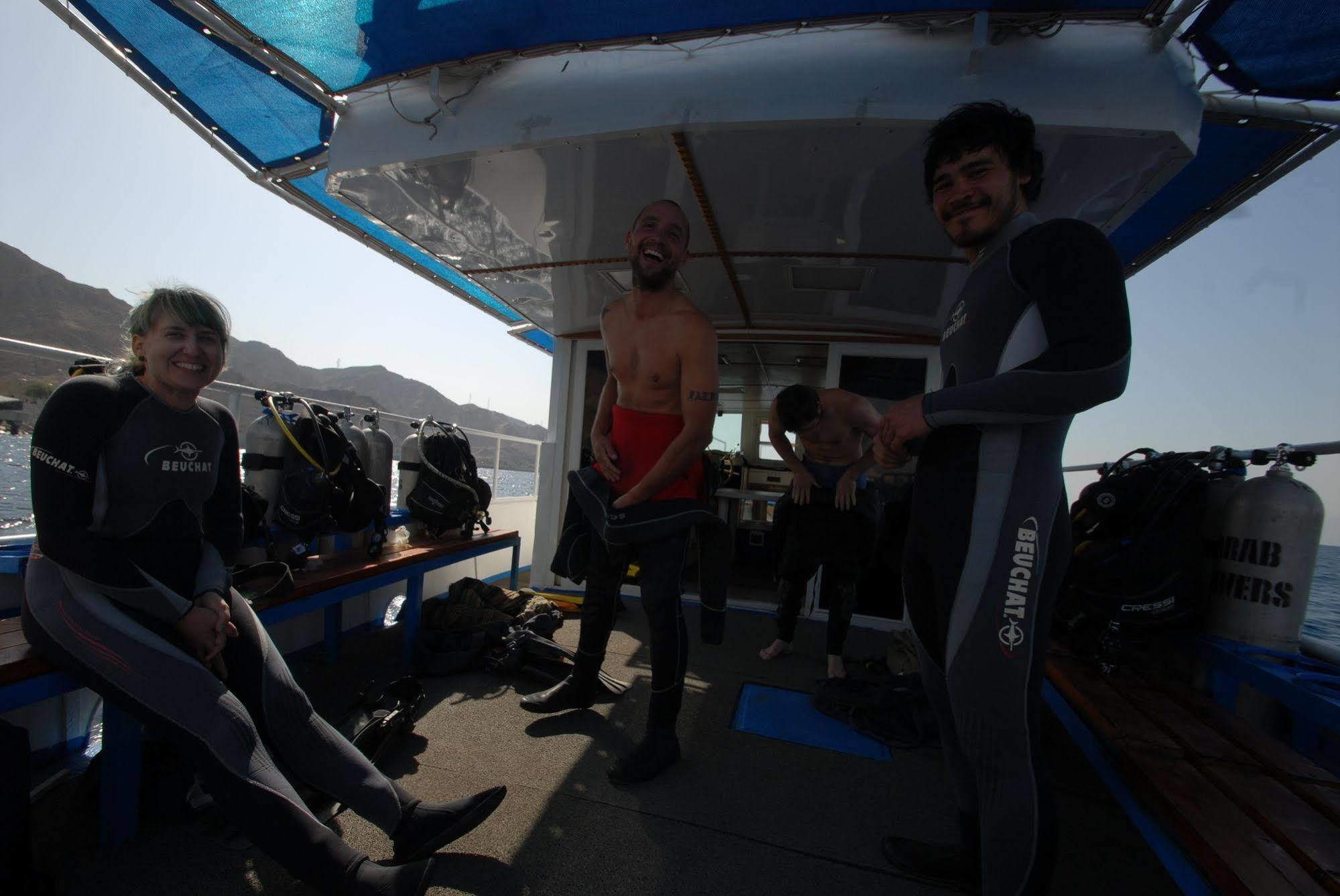Arab Divers Dive Center And Bed & Breakfast Aqaba Exterior photo